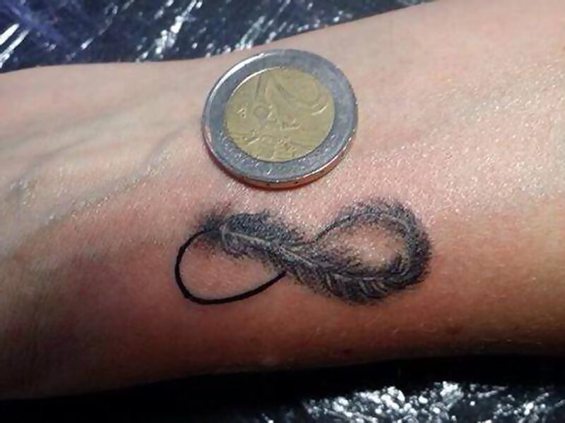 Infinity tattoo laten zetten? Lees de betekenis, info en tips!