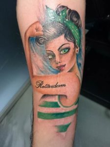 Old School Zwaluw Tattoo Betekenis | old school tattoo laten zetten uitleg over de betekenis Old School Zwaluw Tattoo Betekenis | old school tattoo laten zetten uitleg over de betekenis