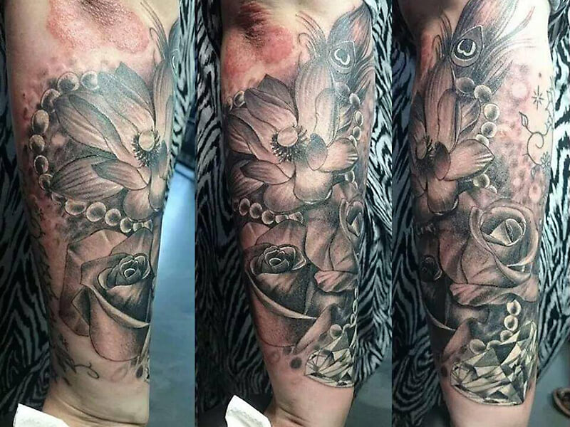 lotus tattoo laten zetten lees de betekenis info en tips lotus tattoo laten zetten lees de betekenis info en tips